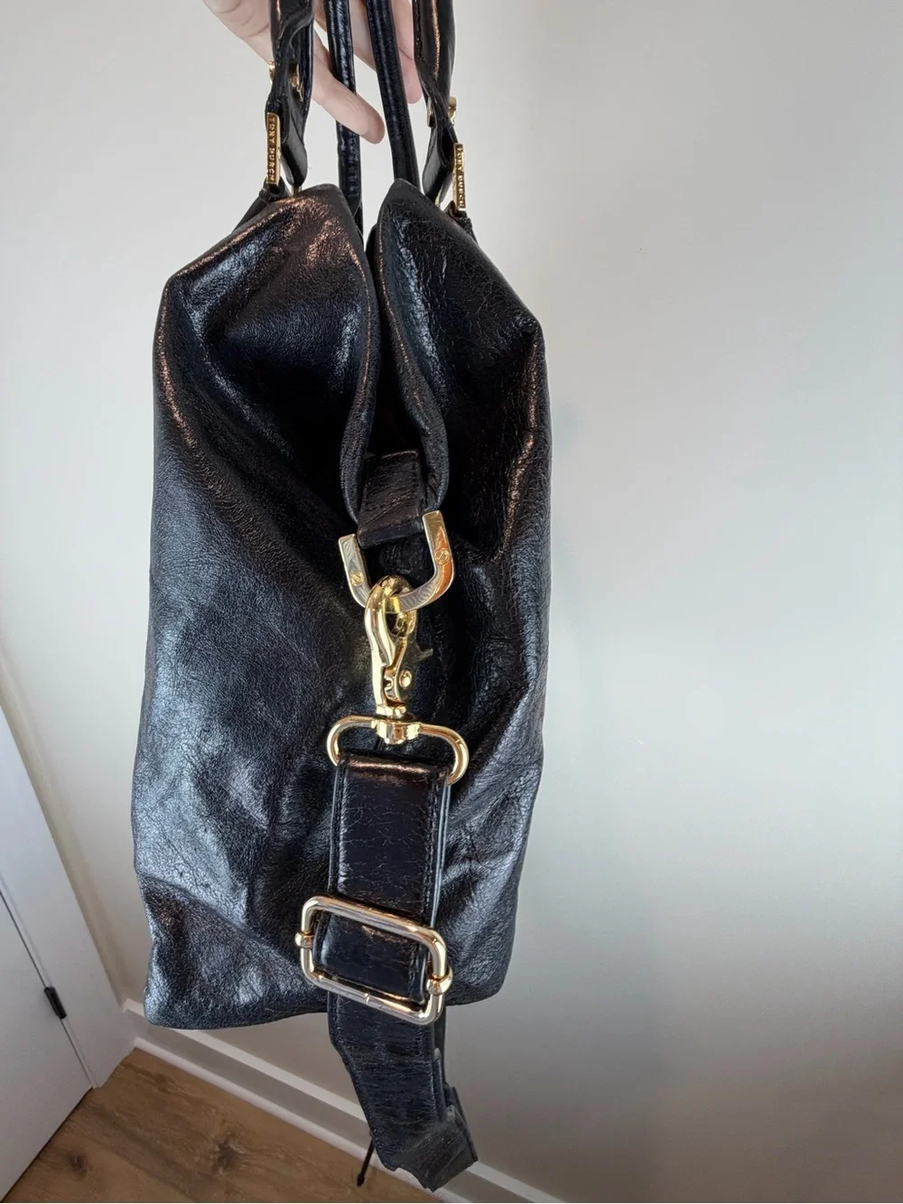 Tory Burch Black Leather Shoulder Bag with Gold Logo
